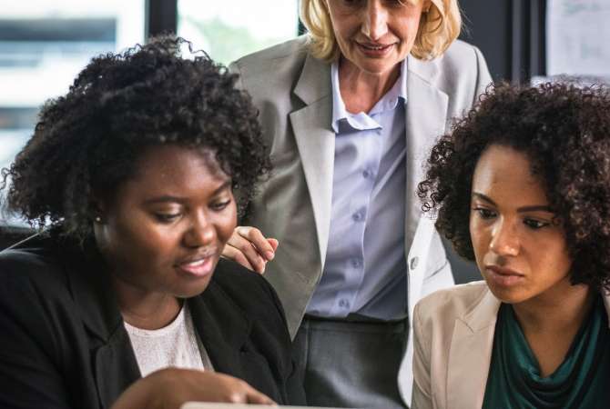 Como liderar e dar voz às mulheres da sua empresa