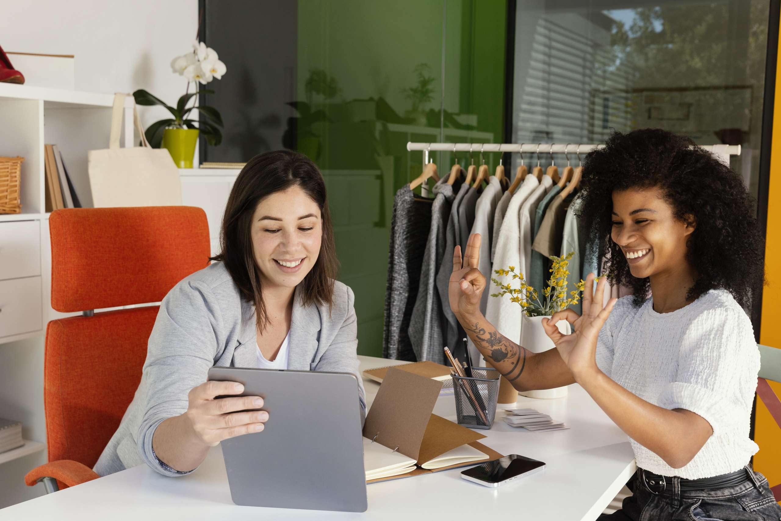 Como as compras públicas estão abrindo portas para mulheres no Brasil e o que empresas podem aprender com isso 