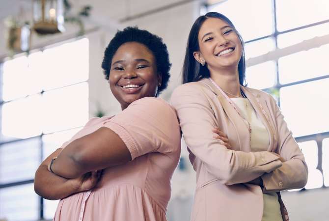Mentoria entre mulheres: por que buscar (e oferecer) apoio muda tudo